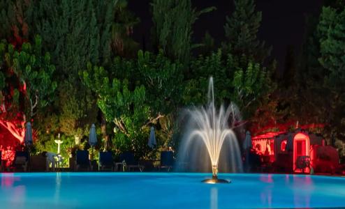 Apollonia Holiday - 76