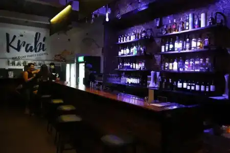 Balcony Party Hostel - Adult Only +18 - 26