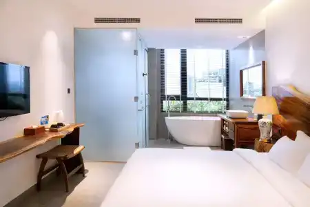 Sky Gem Central - 32