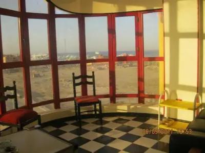 Royal City - 7