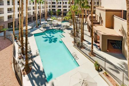 Hilton Phoenix Airport - 18