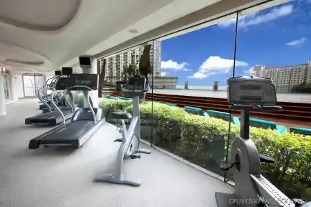 Harbour Plaza Metropolis - 17