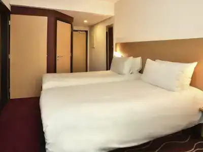 ibis Seef - 5