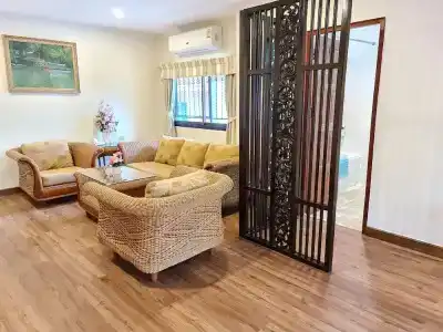 Sabai Inn - 58