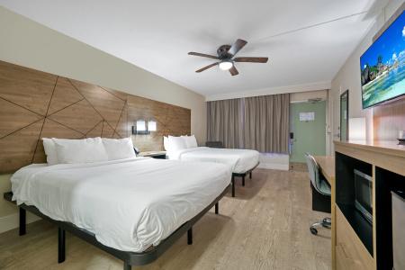 Quality Inn & Suites Airport - Cruise Port Hollywood - 1