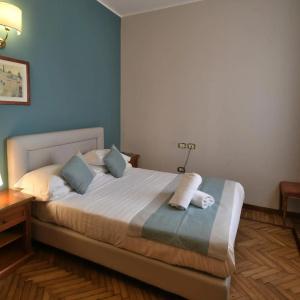 Cavour - 24