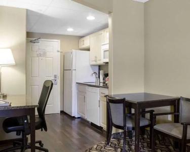MainStay Suites - 25