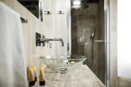 Seven Historical Suites - 77