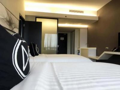 M Roof & Residences - 34