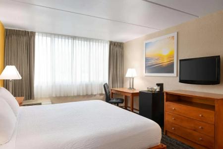 Days Inn by Wyndham Miami International Airport - 4