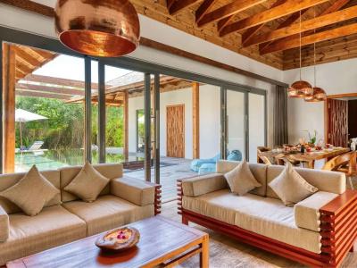 Mӧvenpick Resort Kuredhivaru Maldives - 0
