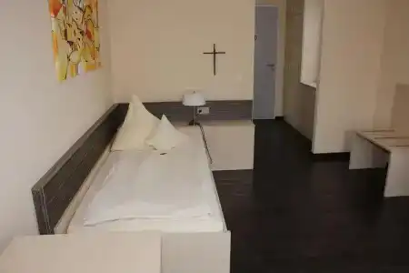 Katholische Akademie - 25