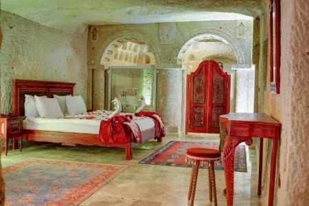 Calypso Cave Suites - 70