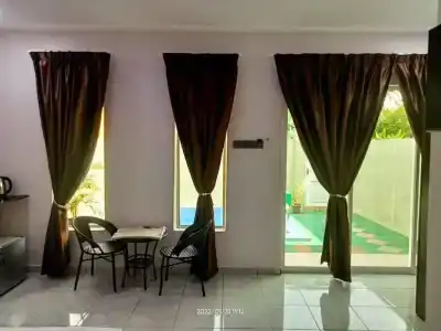 Tokman Inn - 92