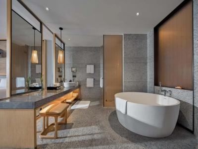 Crowne Plaza Sanya Haitang Bay Resort, An Ihg - 9