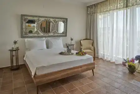 Villa Taraça Alaçatı Romantik Otel - 4