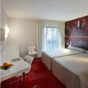 Granada Five Senses Rooms & Suites - 81