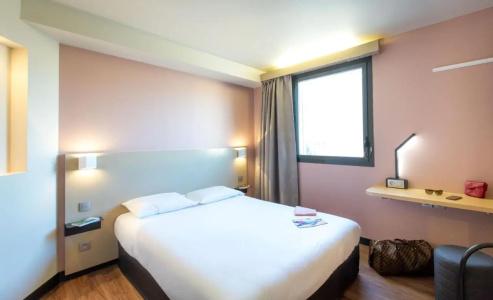 B&B hôtel Marseille Centre La Timone - 30
