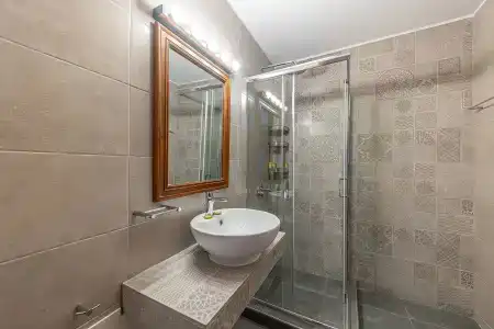 Golden View - 9