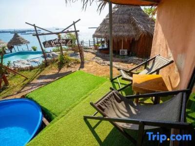 Paree Hut - 24