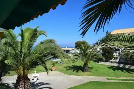 s&c Kosmos Beach Resort - 83