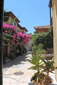 Hadrian Gate - 83