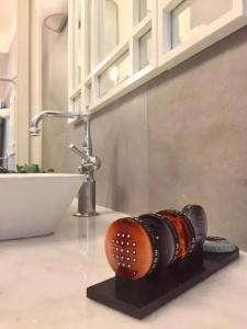 Bohemian Suites Athens - 20