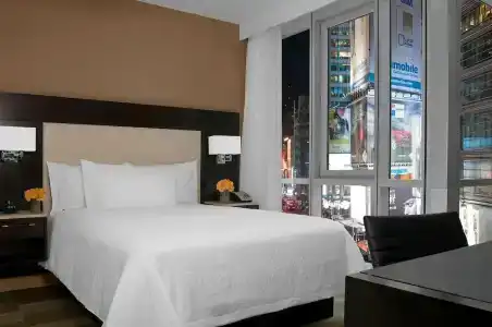 Hilton Garden Inn Times Square Central - 43