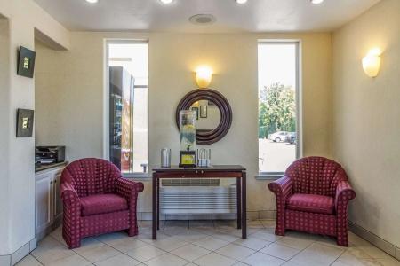 Stanford Motor Inn - 1