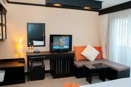 Rattana Beach - 4