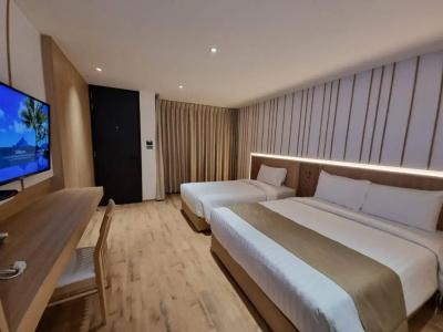 Nirundorn Resort Chaam - 24