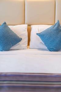 Rydges Esplanade - 82