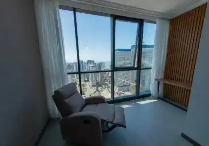 Season Suite Apart - 29