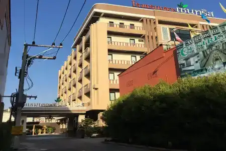 The Centris - 44