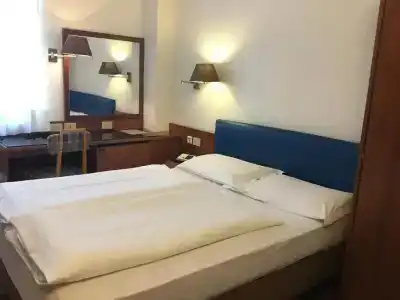 Adria - 34
