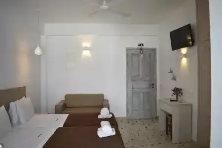 Andriani's Guest House - 3