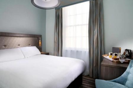 London Chigwell Prince Regent, BW Signature Collection - 29