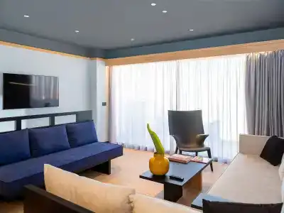 3 Pines Design Living - 13