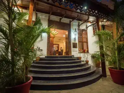 DoubleTree By Hilton Zanzibar - Stone Town - 14