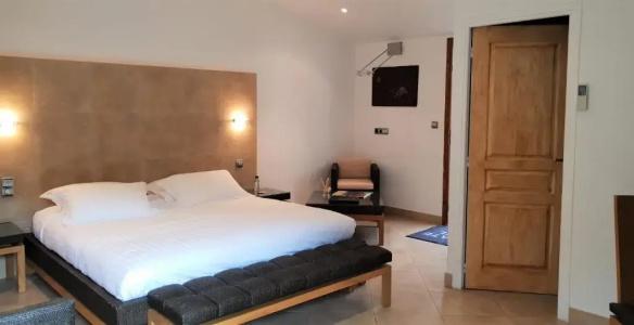Private Hôtel - 74