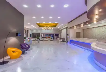 Kipriotis Hippocrates - Adults Only - 12