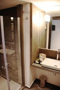 Check Inn Suite & Spa - 26