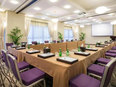 Grand Mercure Abu Dhabi - 24