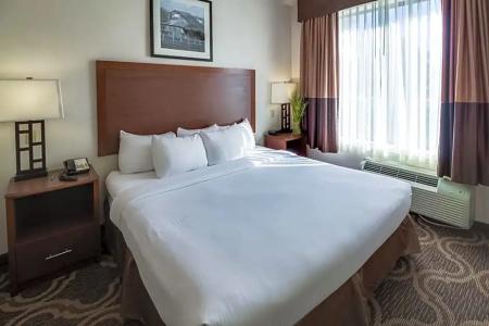 Ashmore Inn and Suites - 40