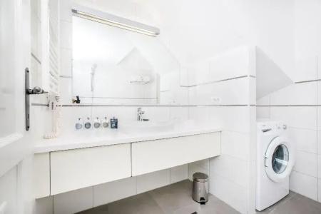 Divota Apartment - 182