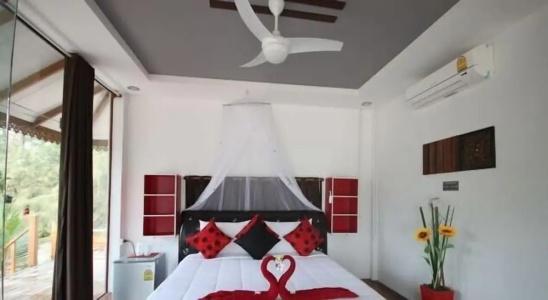 Phangan Cove Beach Resort - 43