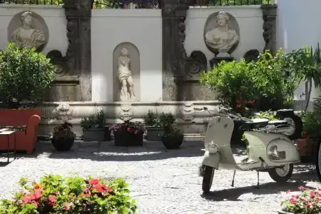 Piazza Bellini & Apartments - 18