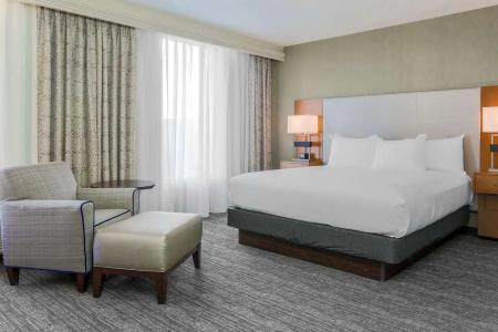 DoubleTree by Hilton Atlanta Airport - 32
