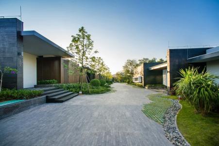 Bay Breeze Resort (All Villas) - 10