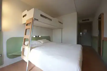 ibis Budget Pau Est - 35